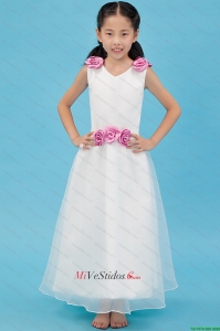 Blanca una línea V-cuello tobillo-longitud de organza de Hand Made Flores Flor vestido de niña