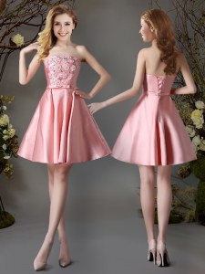 De alta calidad sin mangas de satén mini longitud ata hasta vestidos corte quinceañera en color rosa con apliques y bowknot